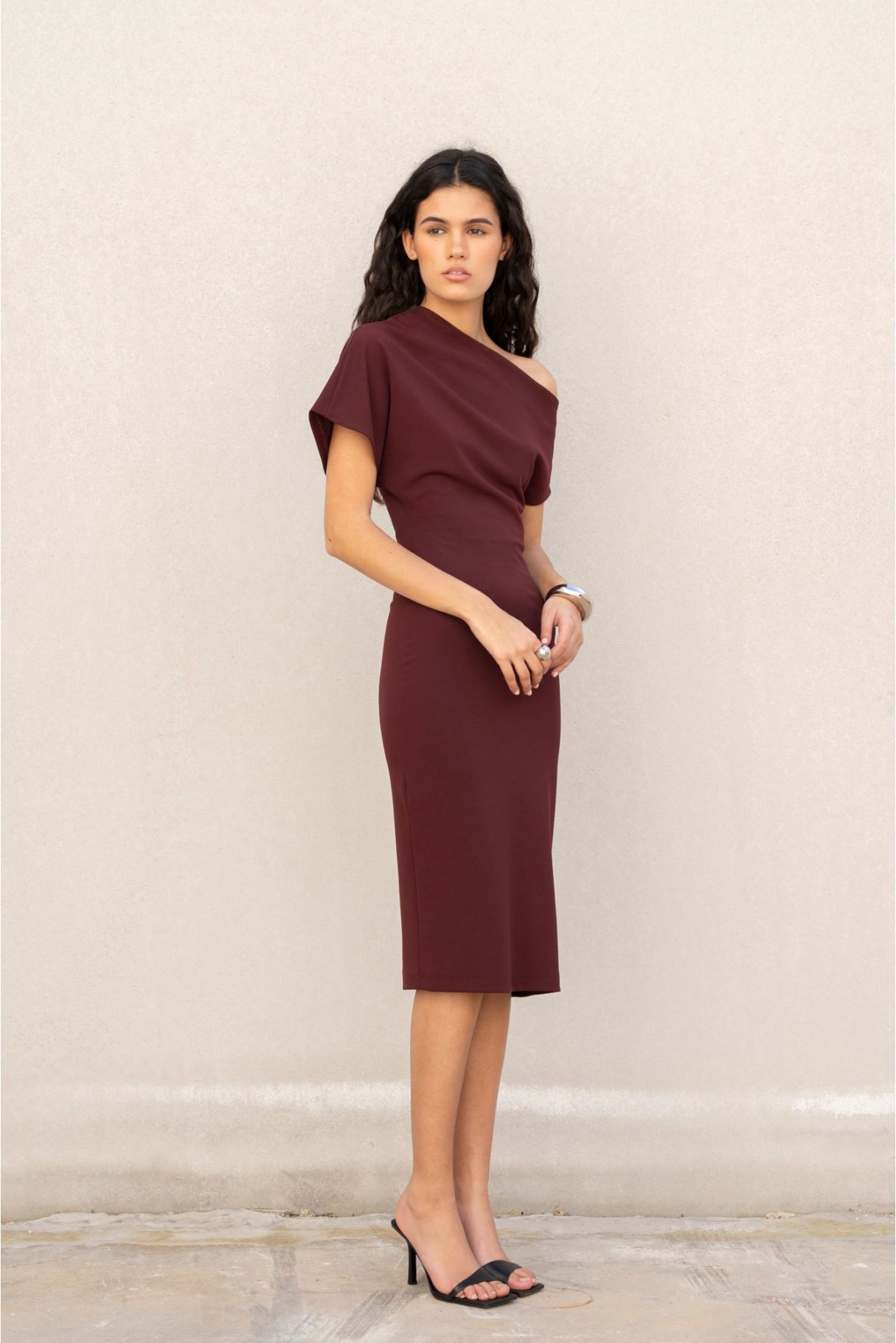 VESTIDO ASIMETRICO