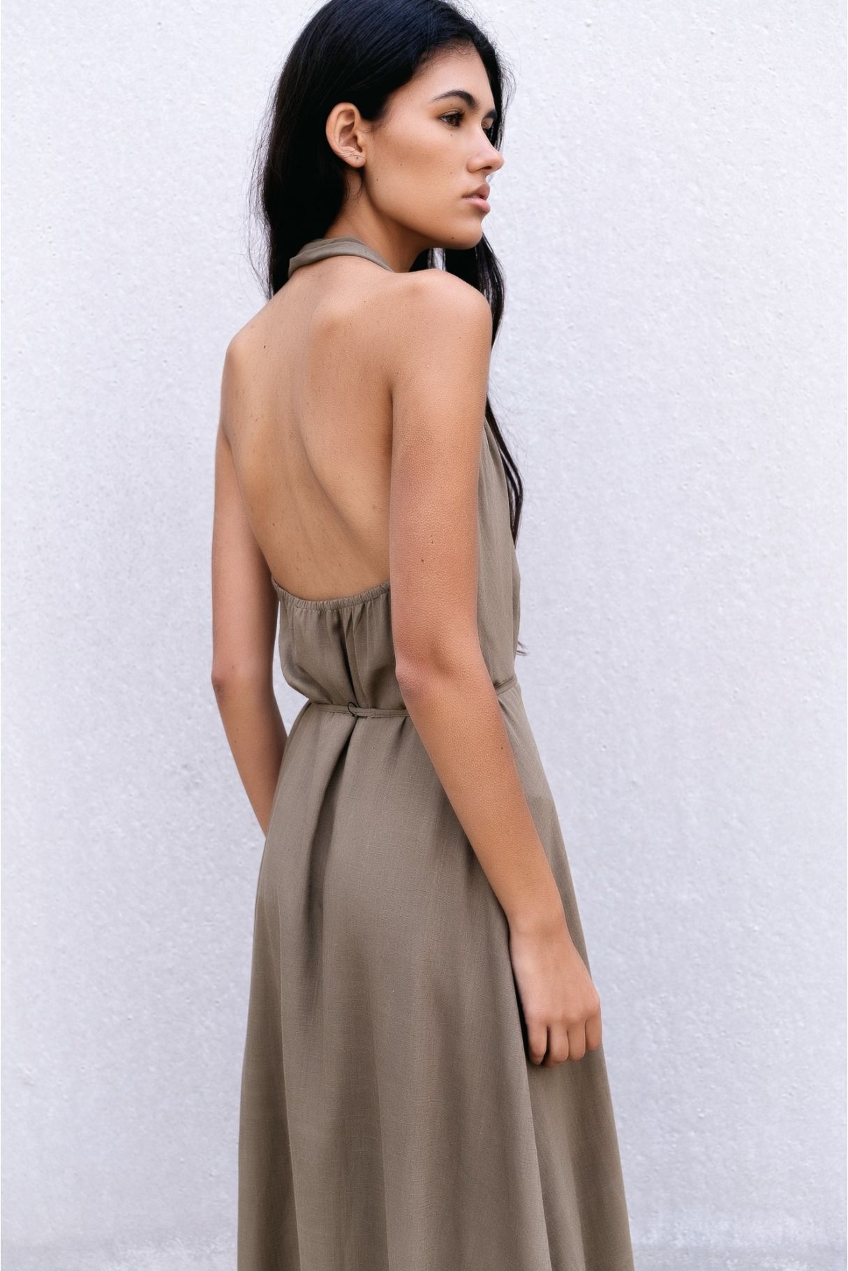 VESTIDO HALTER CINTURON