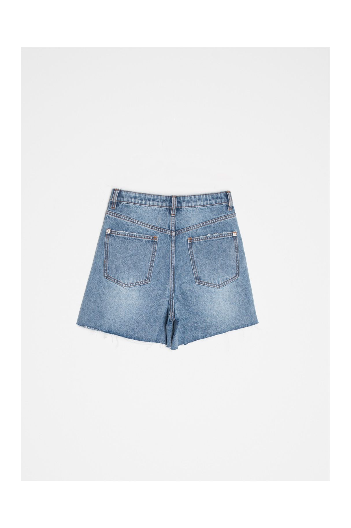 BERMUDA IN DENIM