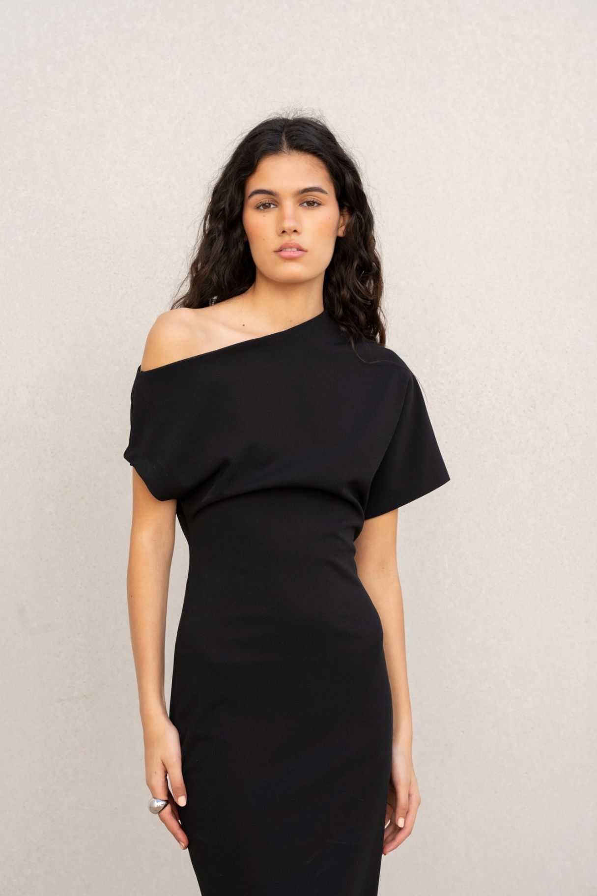 VESTIDO ASIMETRICO