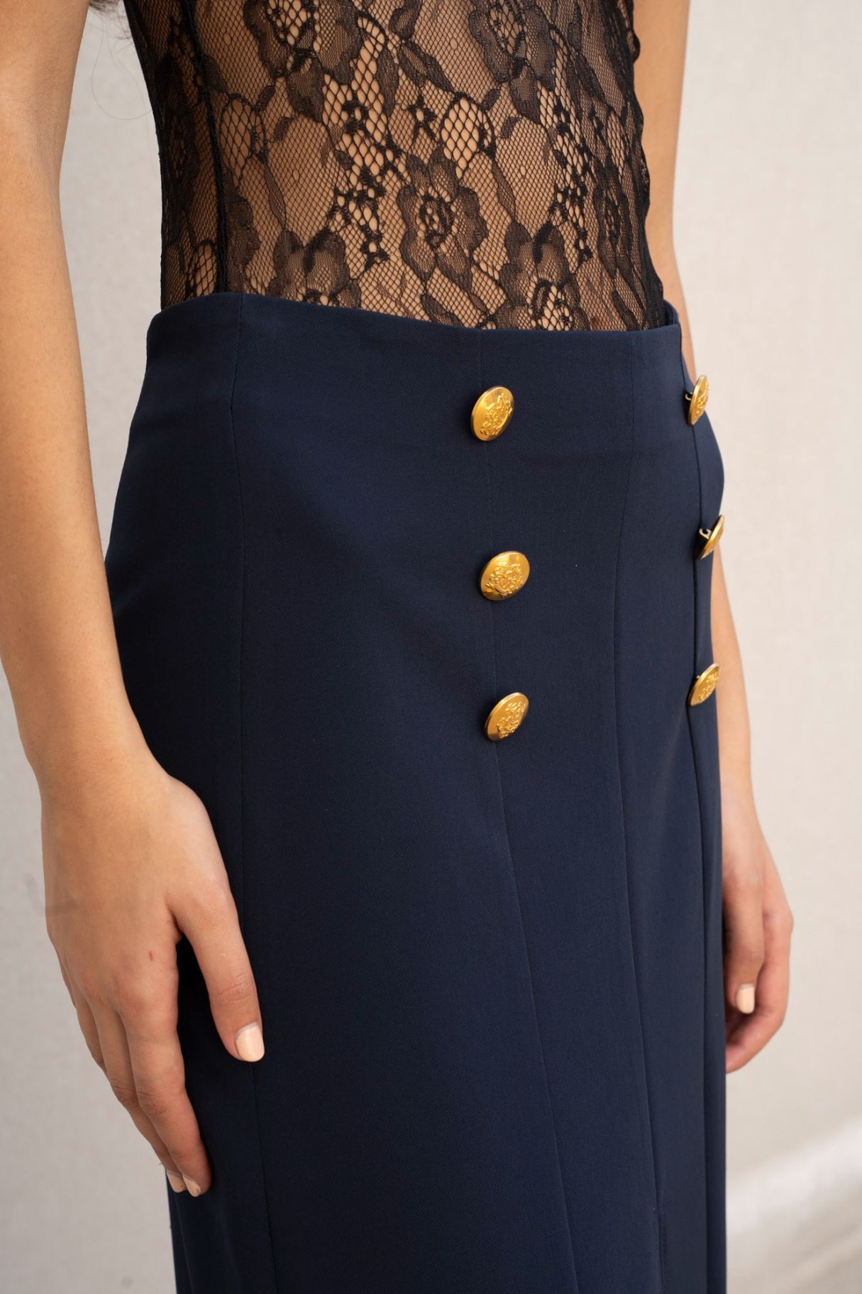 FALDA BOTONES DORADOS