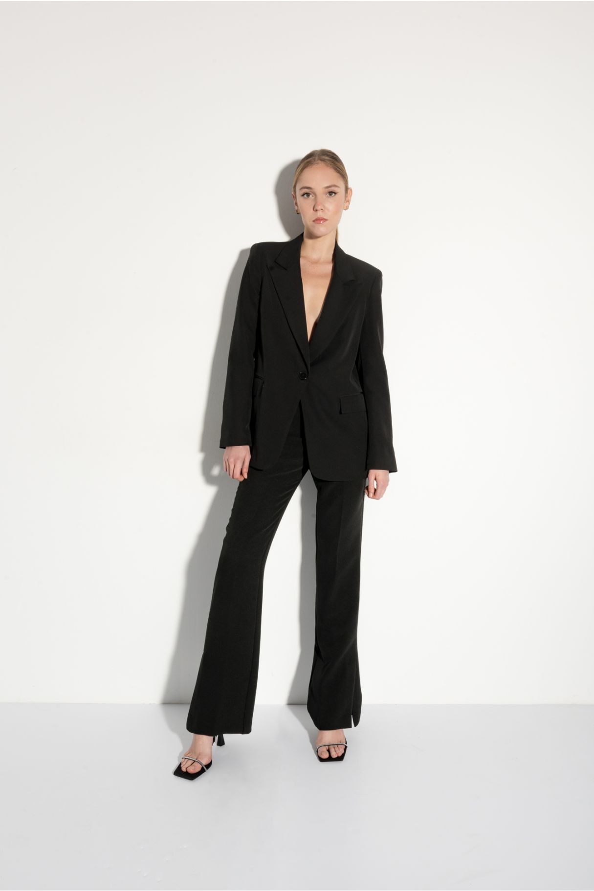 PANTALON À OURLET FENDU