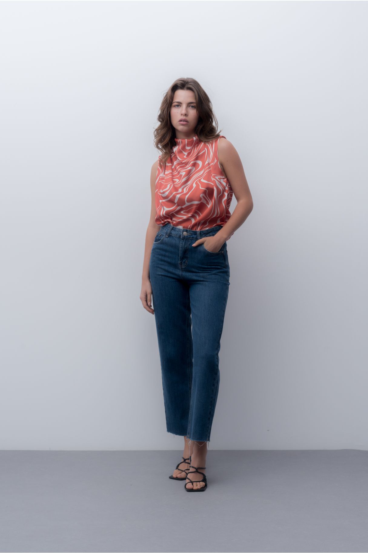 BLUSA ESTAMPADA SATINADA