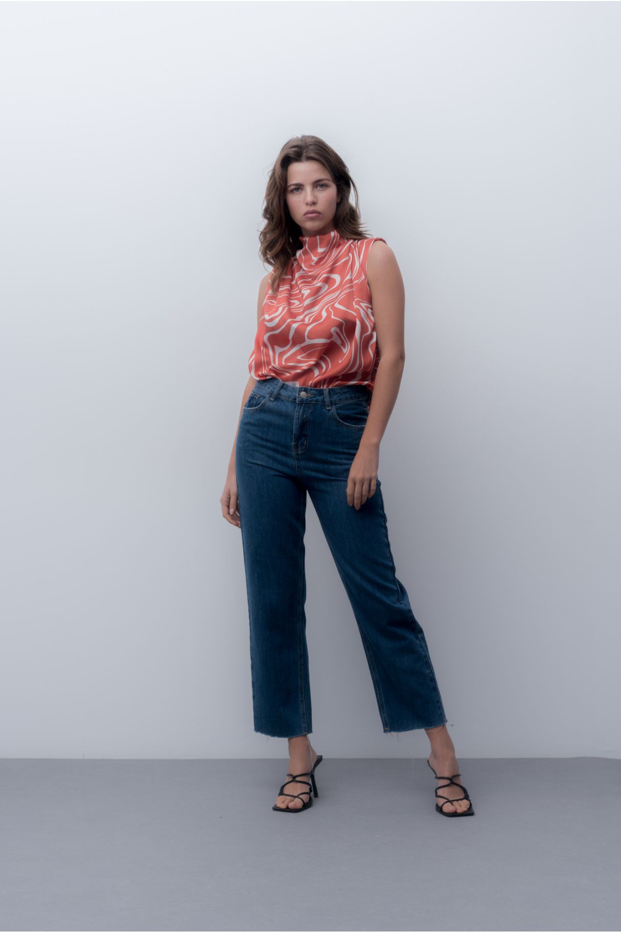 BLUSA ESTAMPADA SATINADA