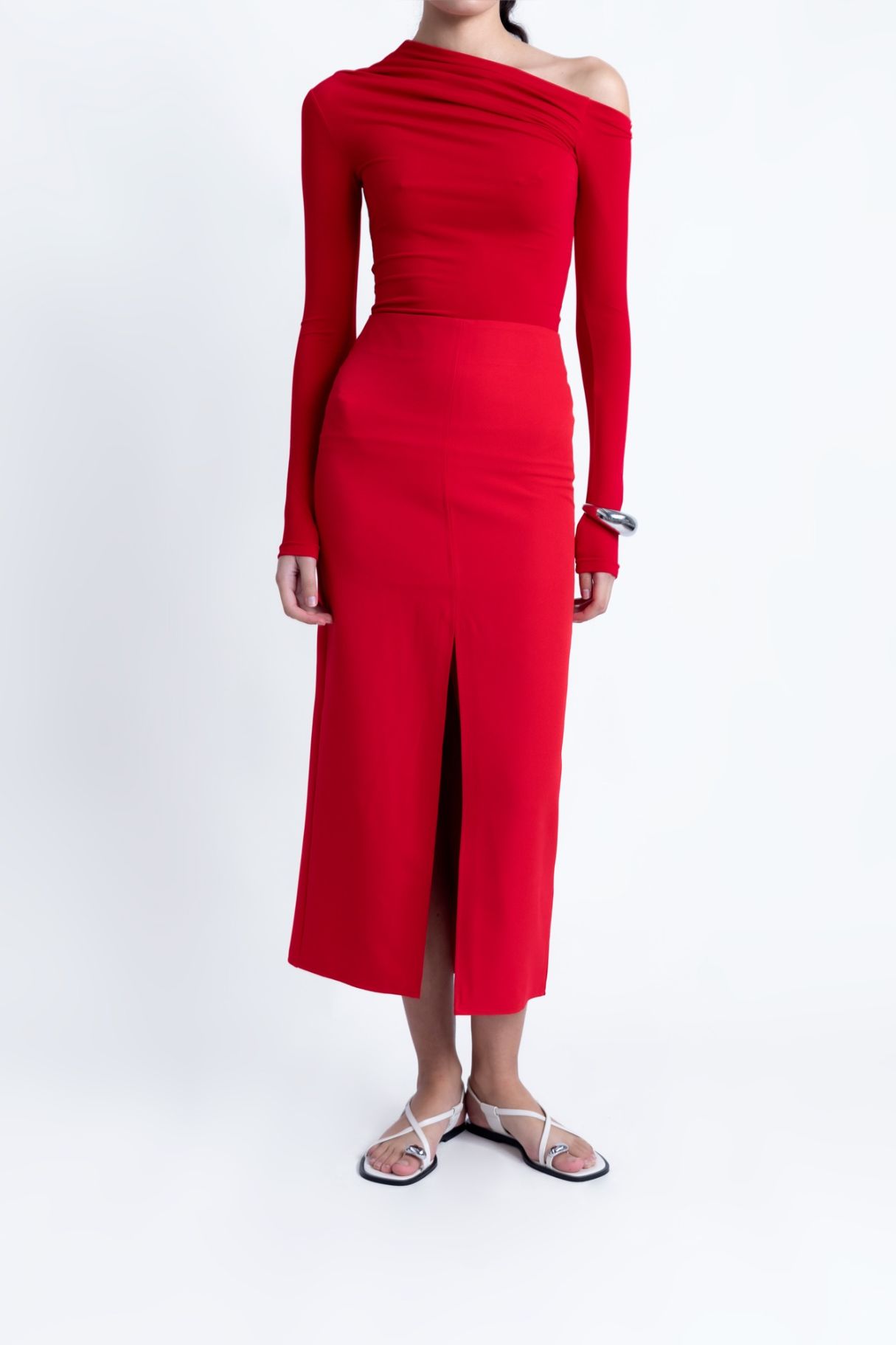 FALDA MIDI CON ABERTURAS