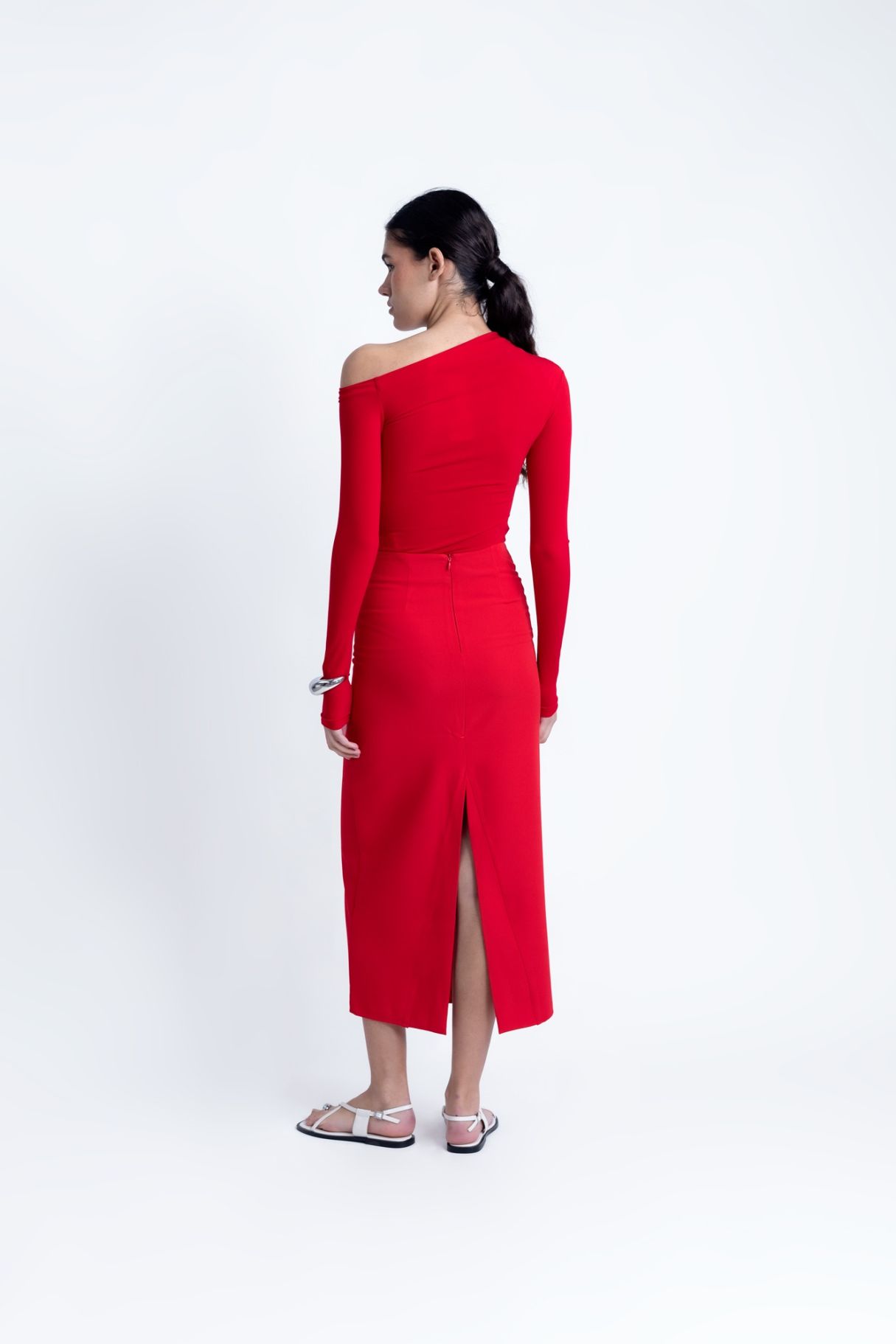 FALDA MIDI CON ABERTURAS