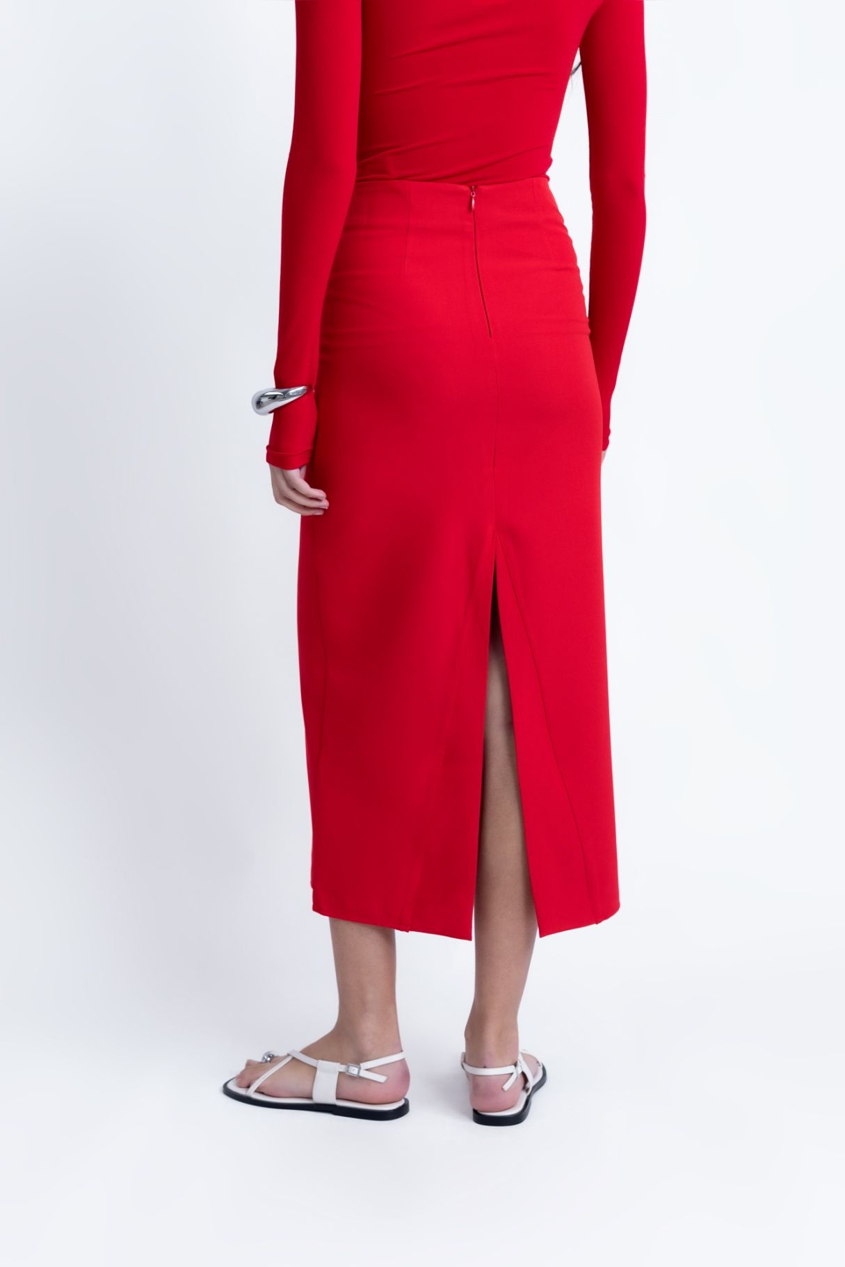 FALDA MIDI CON ABERTURAS