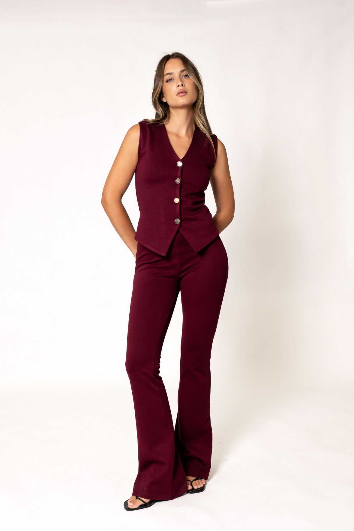 PANTALON PUNTO TEXTURA FLARE