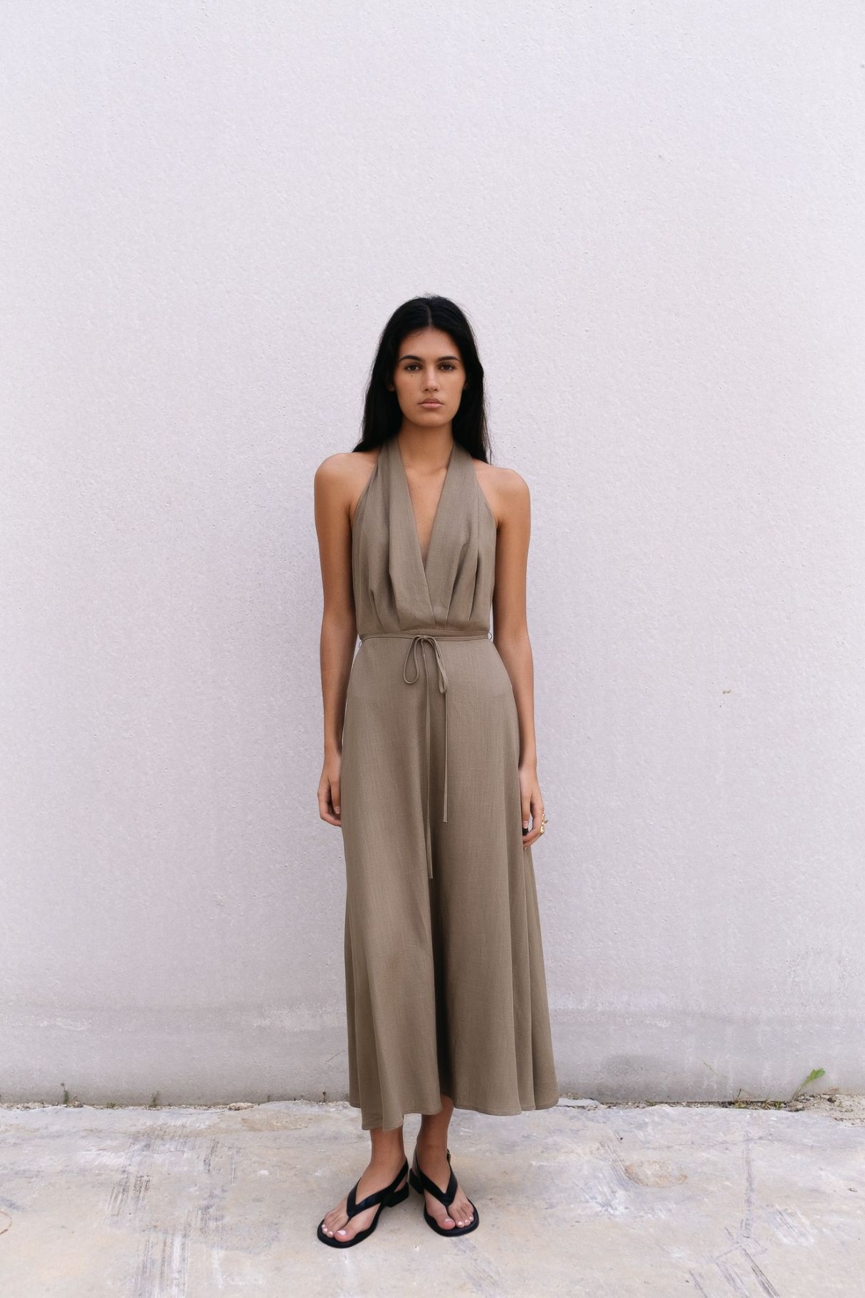 VESTIDO HALTER CINTURON